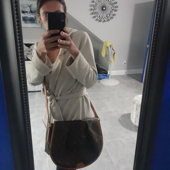 Louis Vuitton - Picture 16 of 16